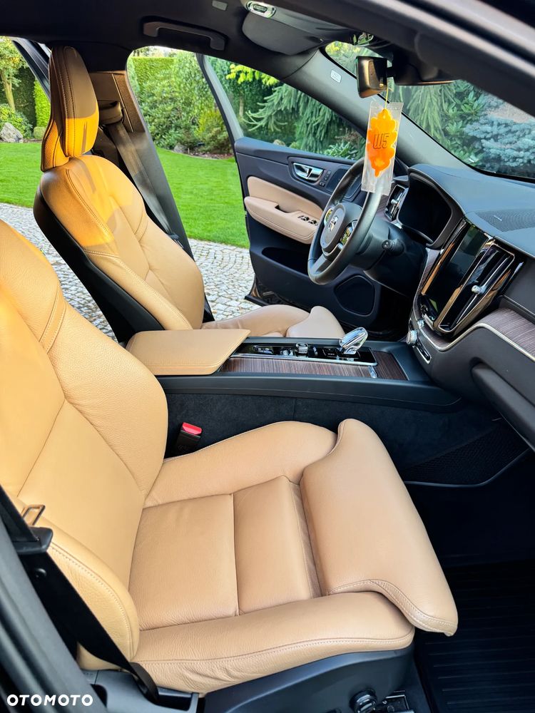 Volvo XC 60 B4 D AWD Inscription - 9