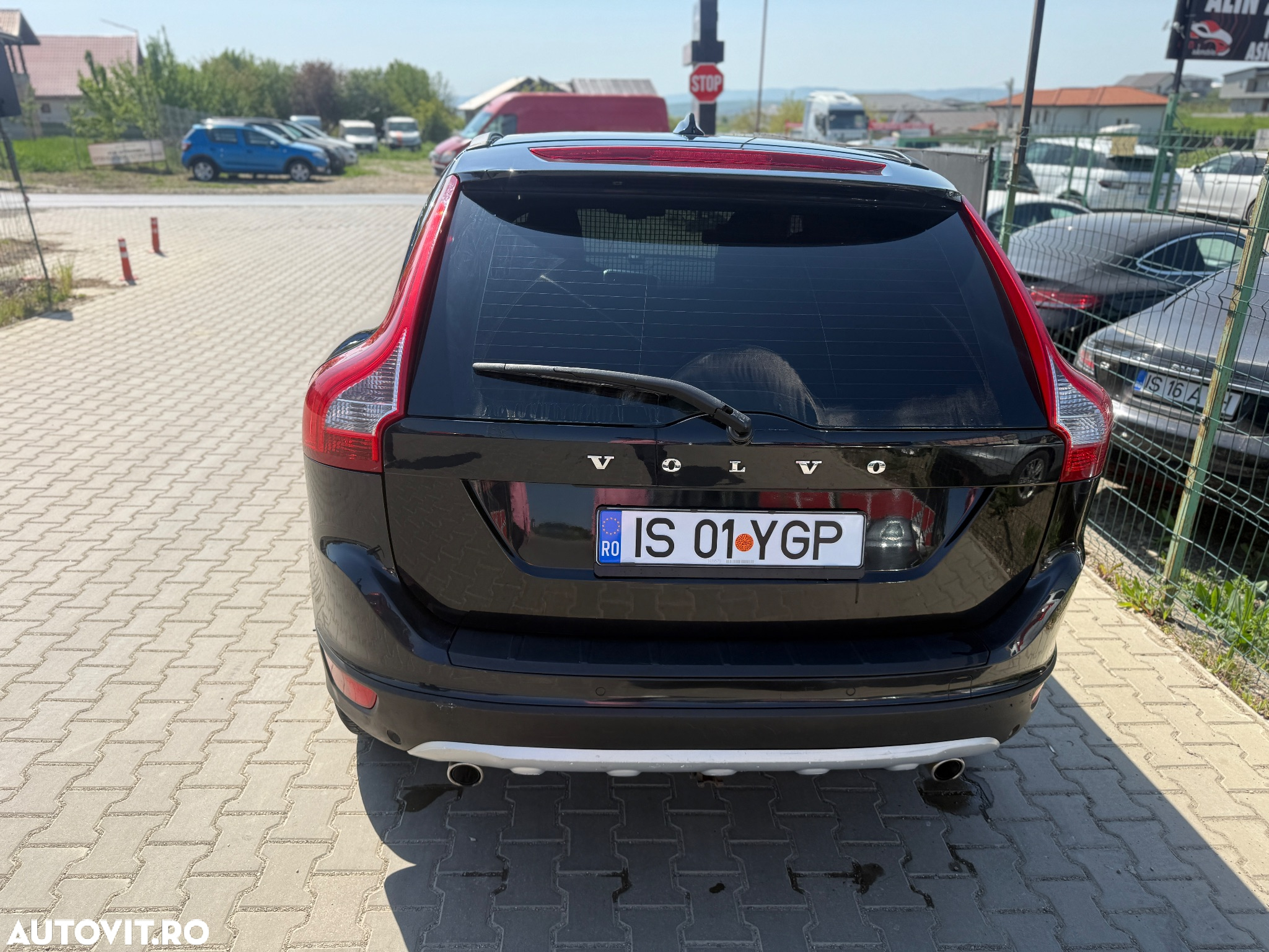 Volvo XC 60 2.4D AWD Momentum - 12