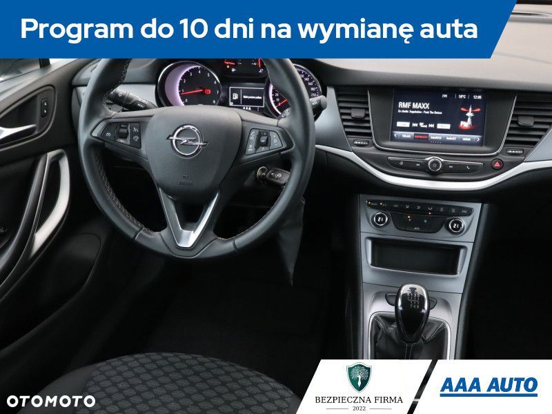 Opel Astra - 9