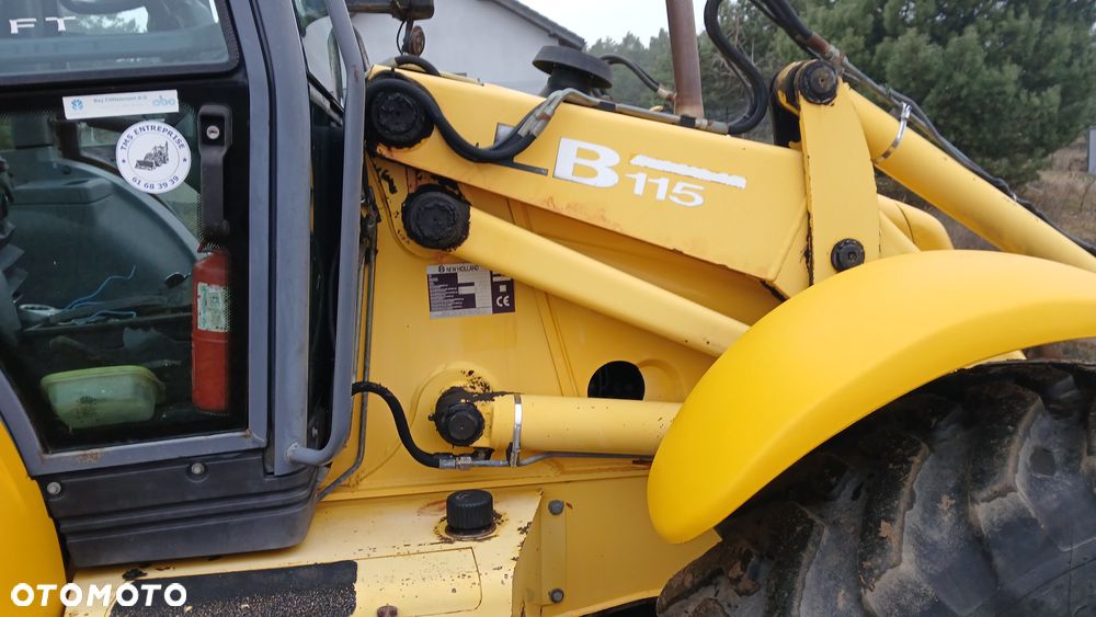 New Holland LB 115 - 16