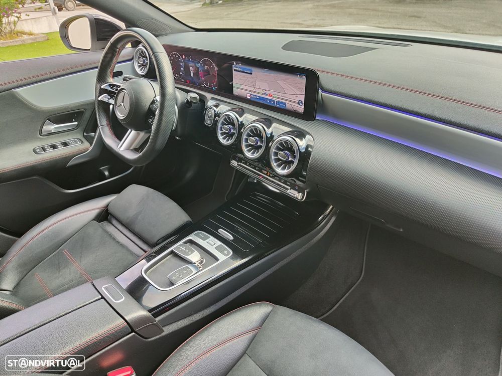 Mercedes-Benz CLA 180 d Shooting Brake AMG Line Aut. - 24