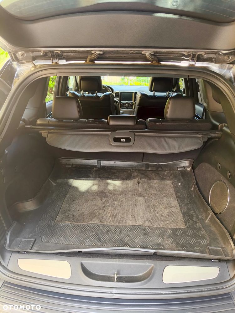 Jeep Grand Cherokee - 19