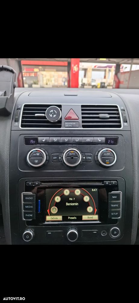 Volkswagen Touran 1.6 TDI Comfortline - 10