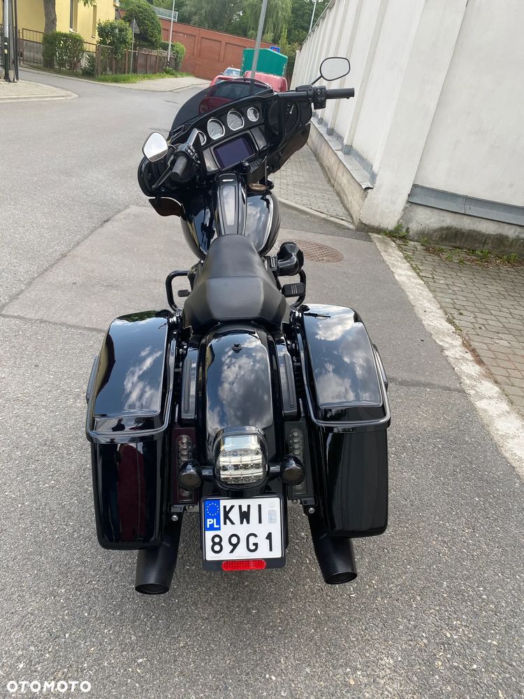 Harley-Davidson Touring Street Glide - 3