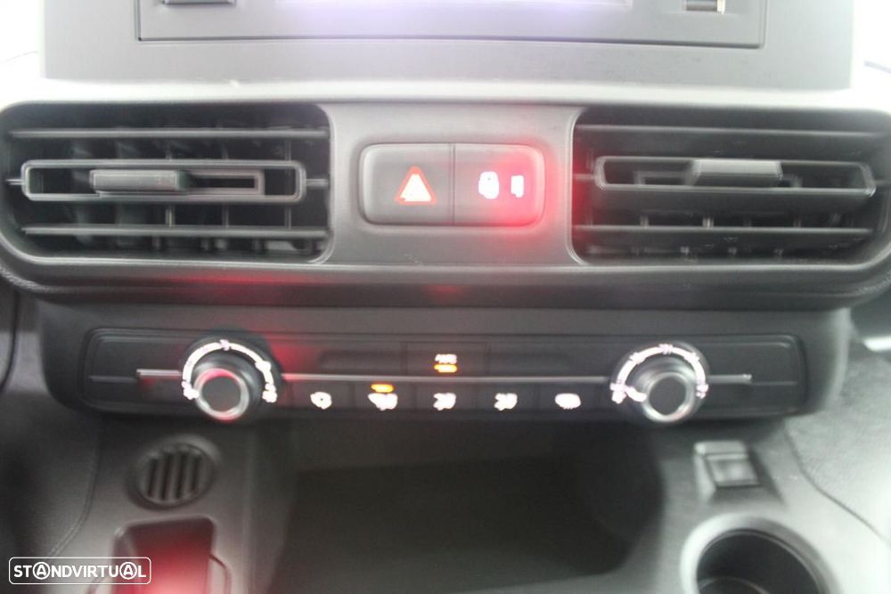 Peugeot Partner Premium - 20