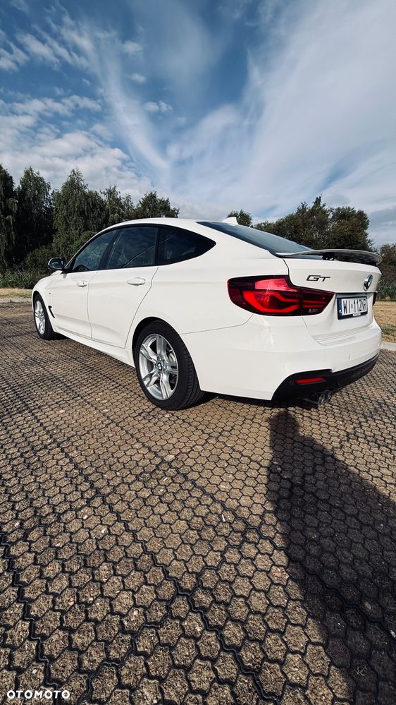 BMW Seria 3 330i xDrive - 5