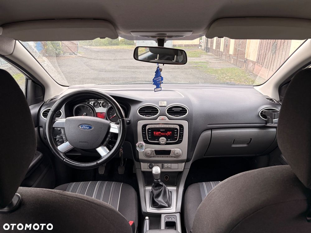 Ford Focus - 17