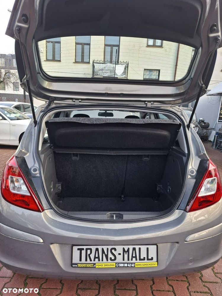 Opel Corsa 1.2 16V Essentia - 24