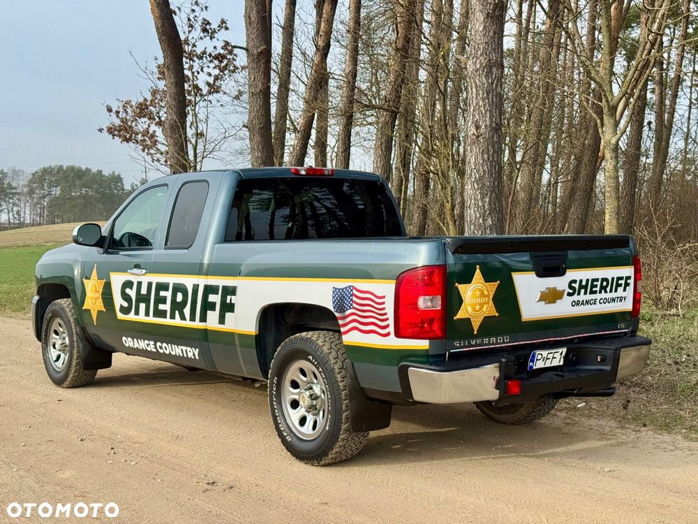 Chevrolet Silverado - 2