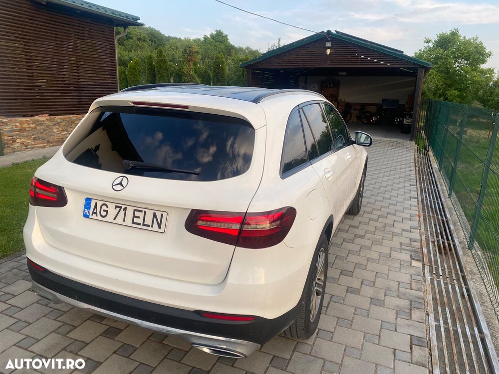 Mercedes-Benz GLC - 12