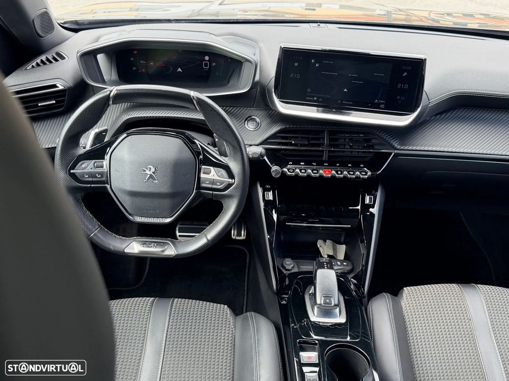 Peugeot 2008 1.5 BlueHDi GT Pack EAT8 - 24