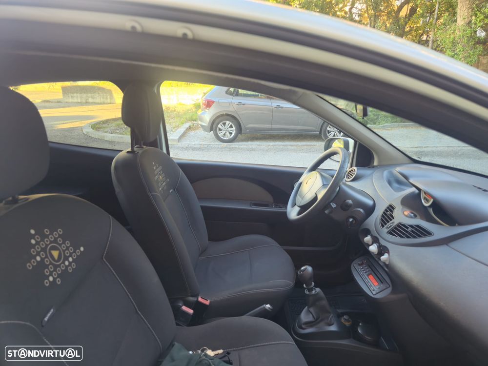 Renault Twingo 1.2 16V Yahoo - 4