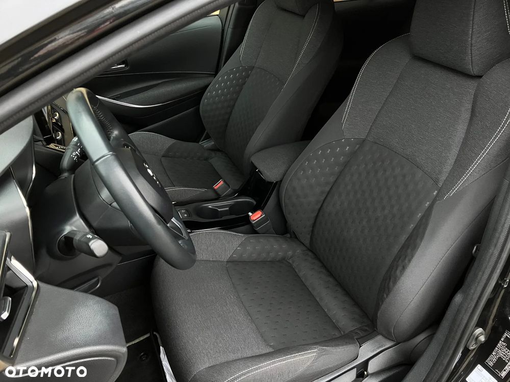 Toyota Corolla 1.8 Hybrid Comfort - 35