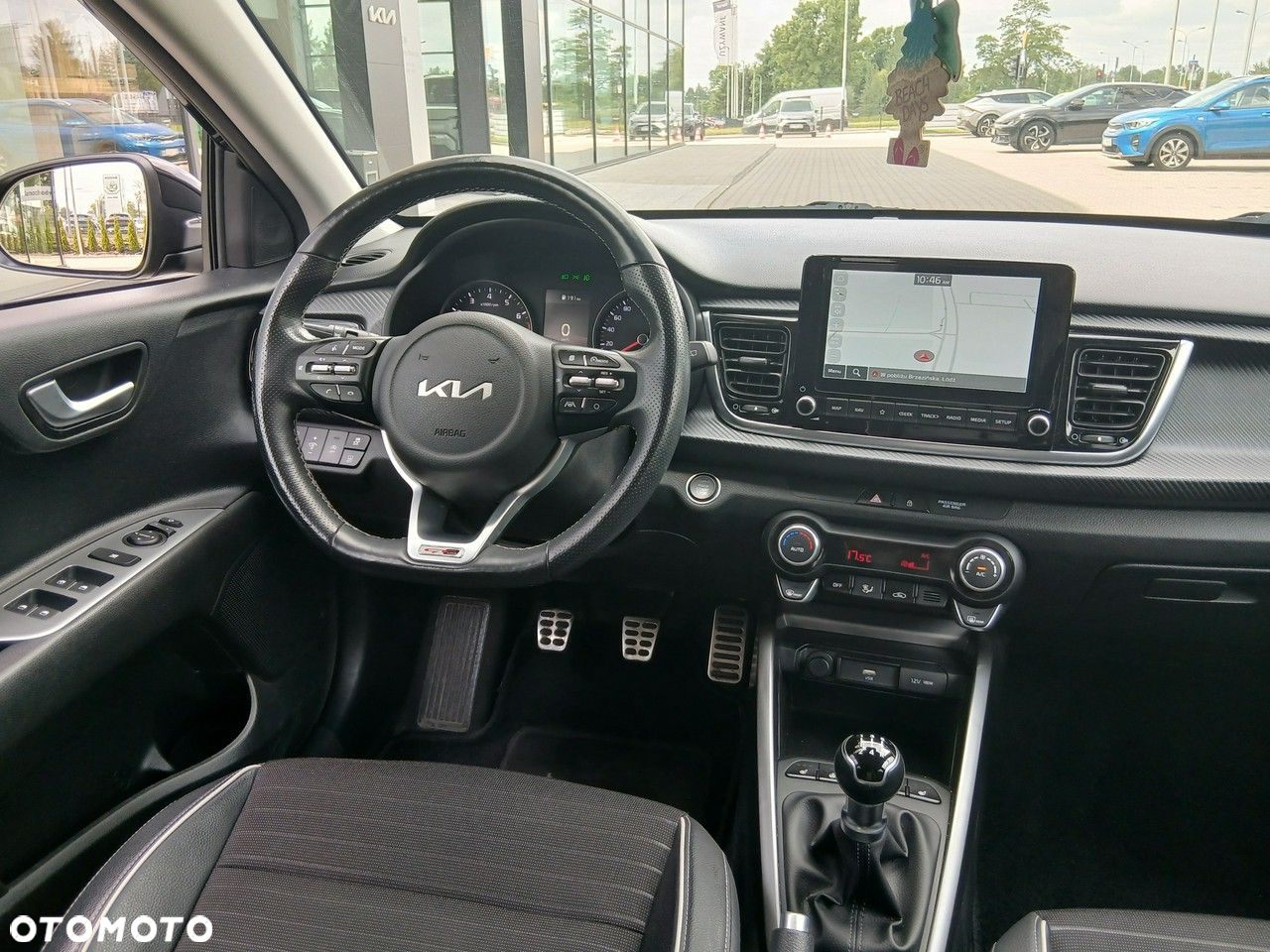 Kia Rio - 21