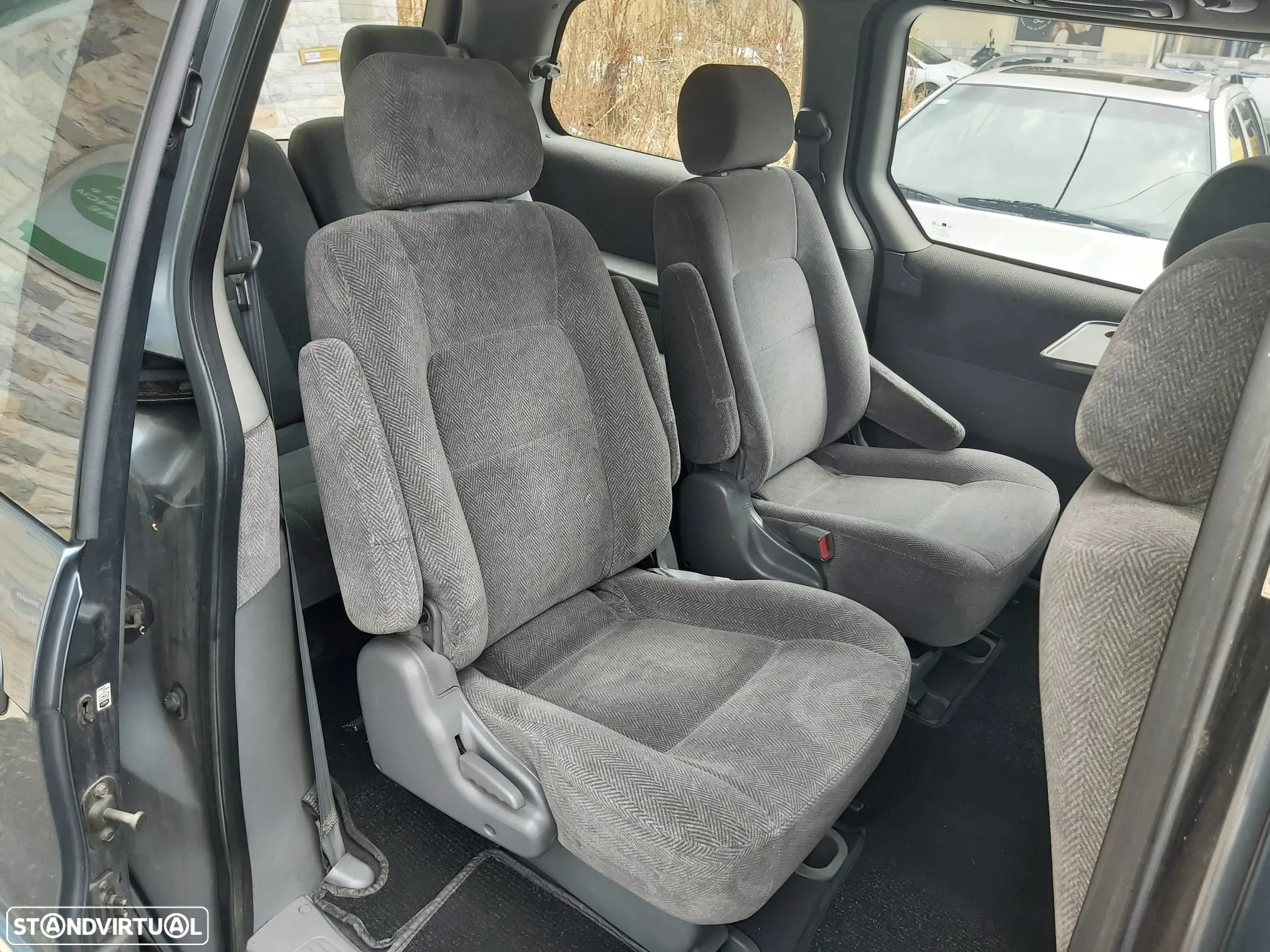 Kia Carnival 2.9 CRDi EX Confort - 11