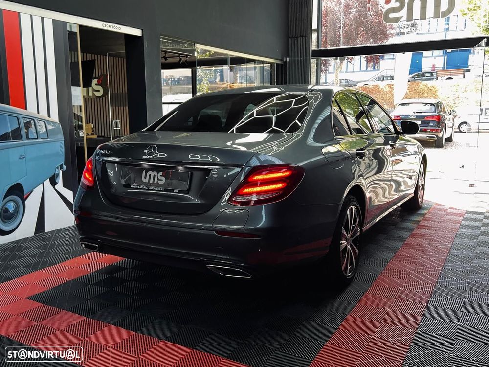 Mercedes-Benz E 300 de Exclusive Line - 12