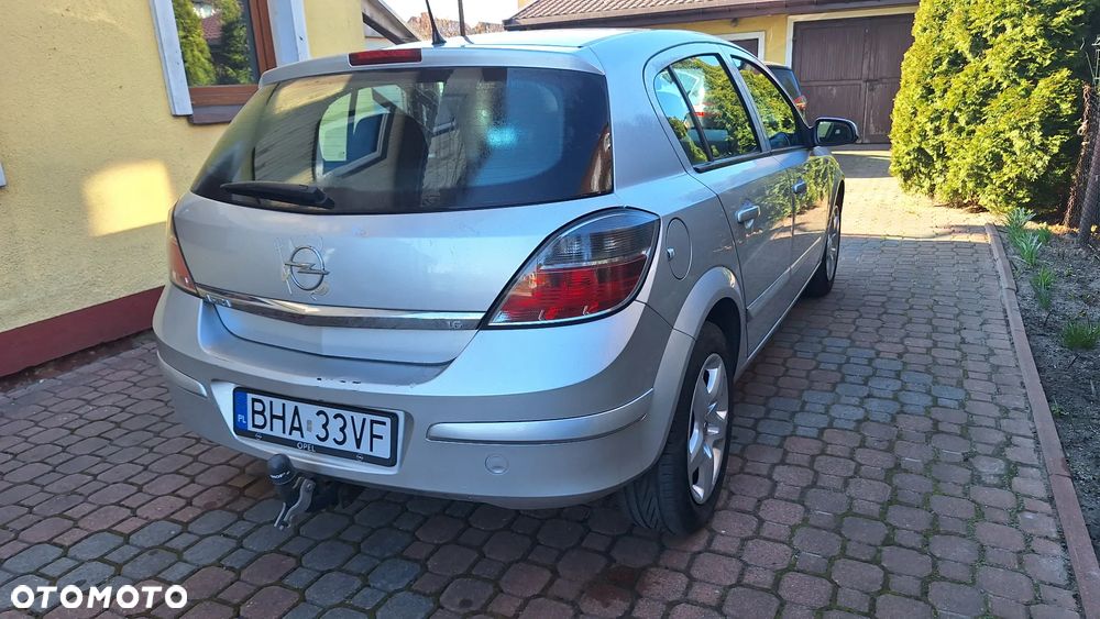 Opel Astra 1.6 - 4