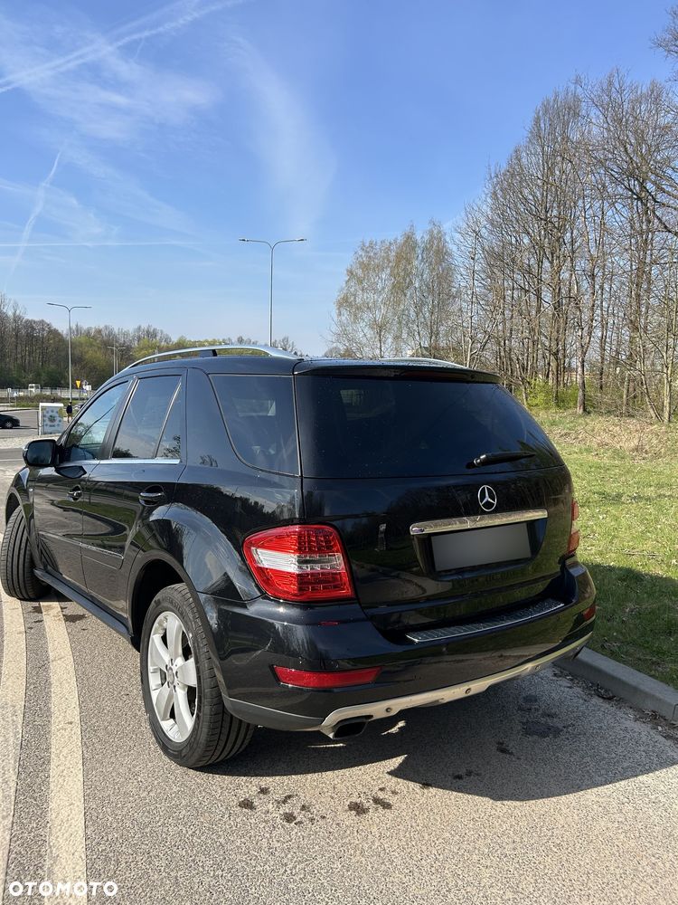 Mercedes-Benz ML 300 CDI 4Matic 7G-TRONIC DPF BlueEFFICIENCY - 4