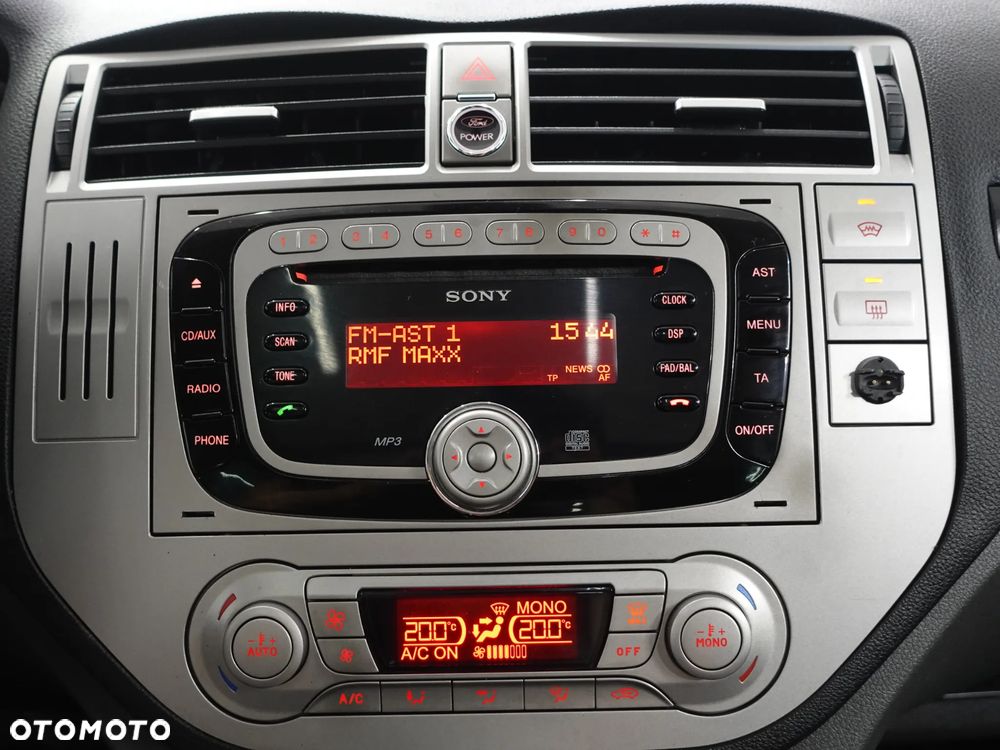 Ford Kuga - 35