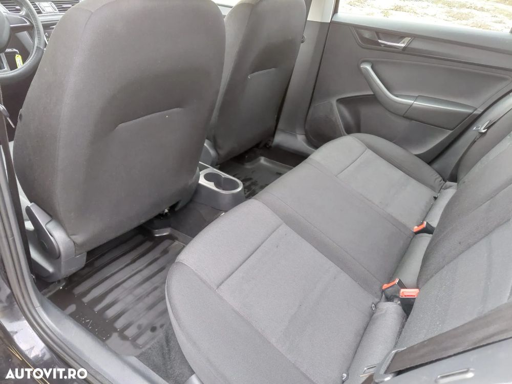 Skoda RAPID 1.6 TDI Active - 7