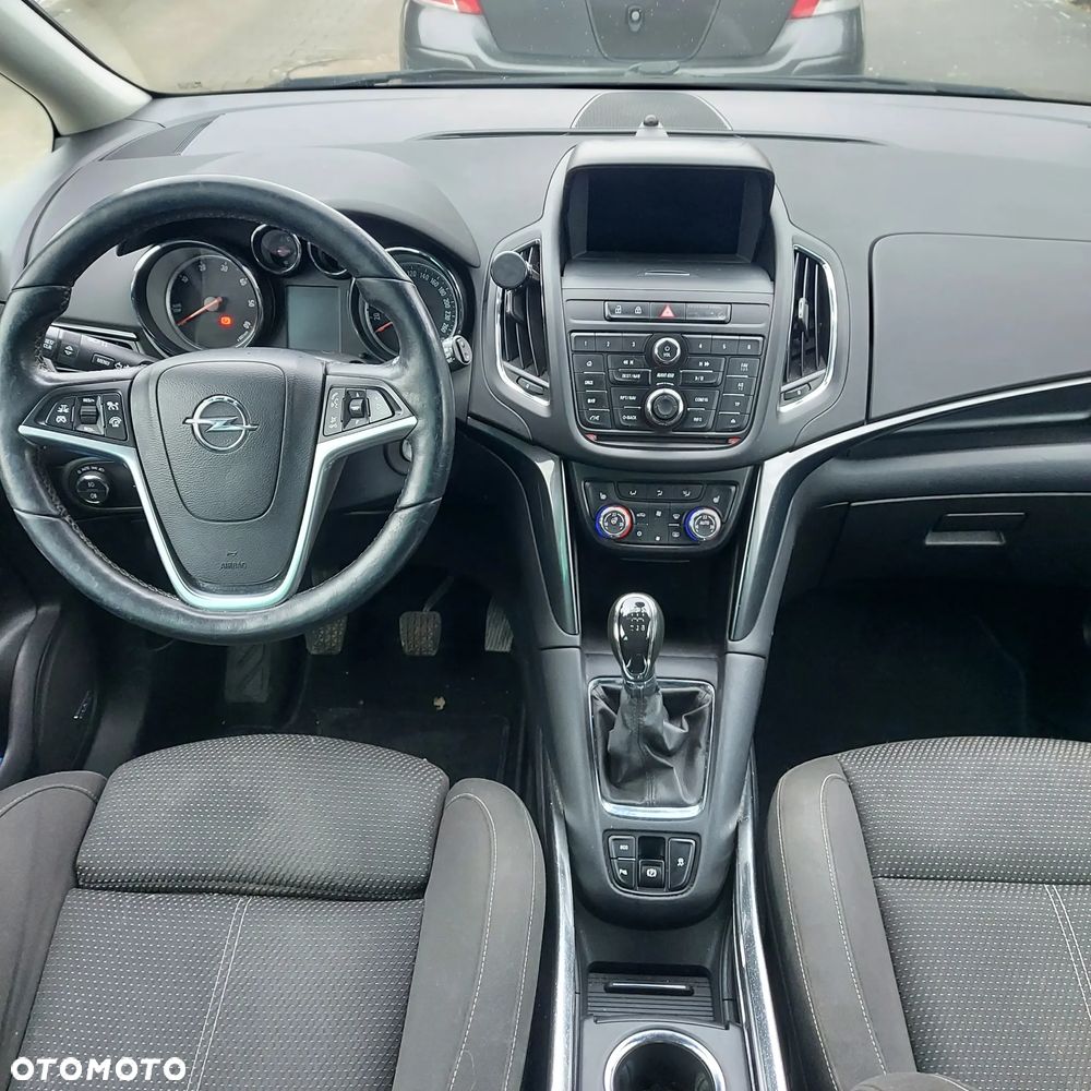 Opel Zafira 2.0 D (CDTI ecoFLEX) Start/Stop Active - 13