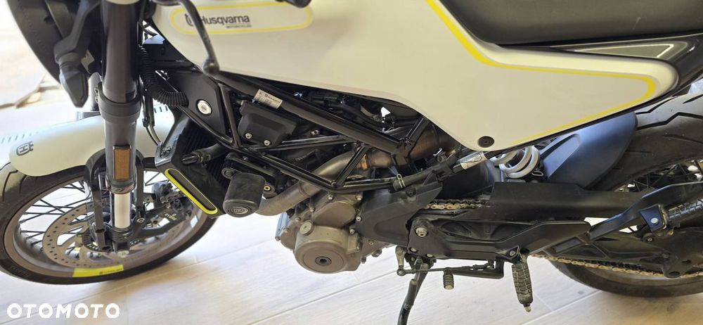 Husqvarna Vitpilen - 3