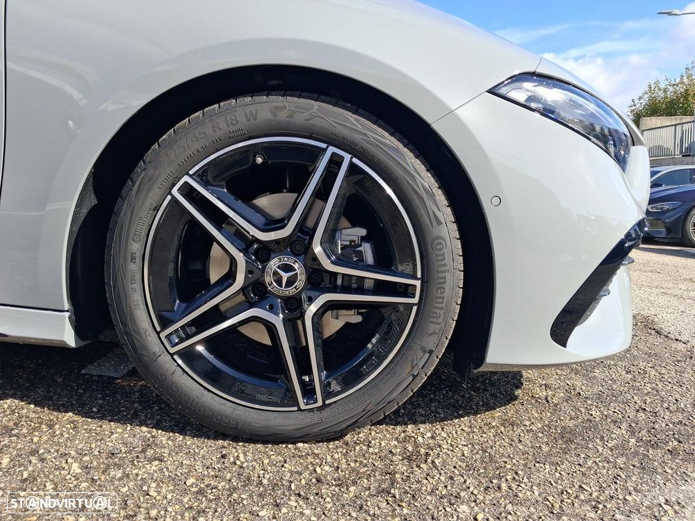 Mercedes-Benz A 180 - 4