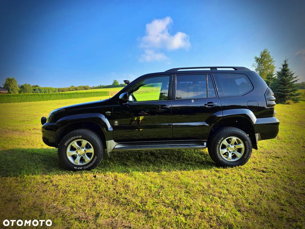 Toyota Land Cruiser - 2