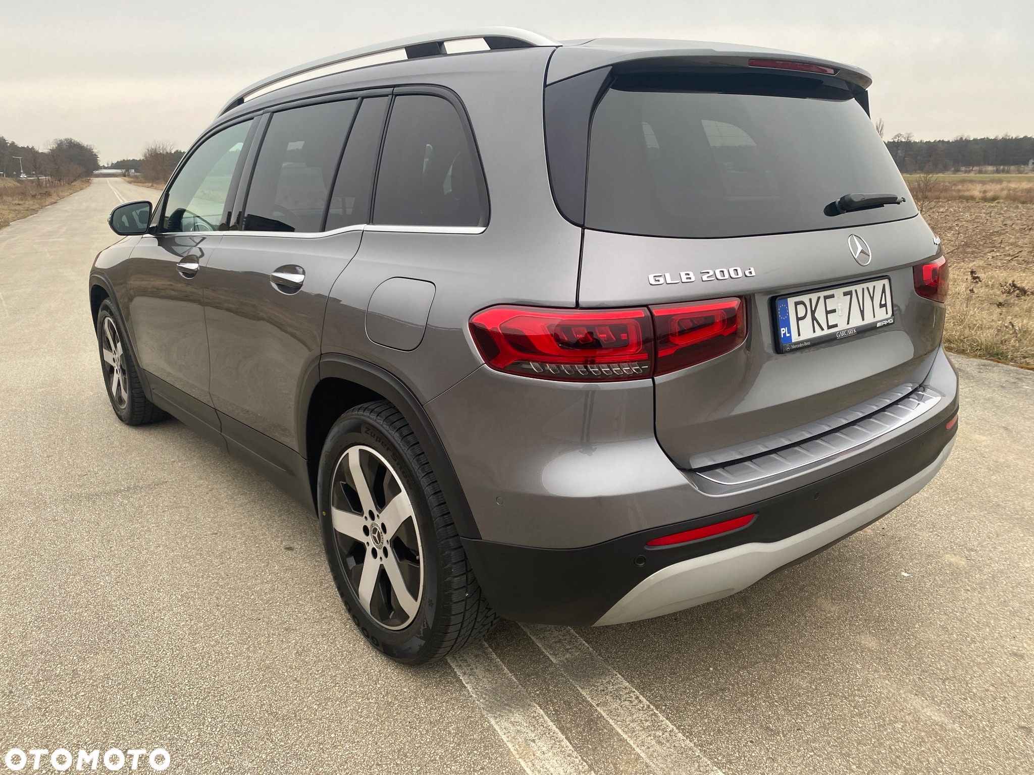 Mercedes-Benz GLB 200 d 4-Matic 8G-DCT - 3