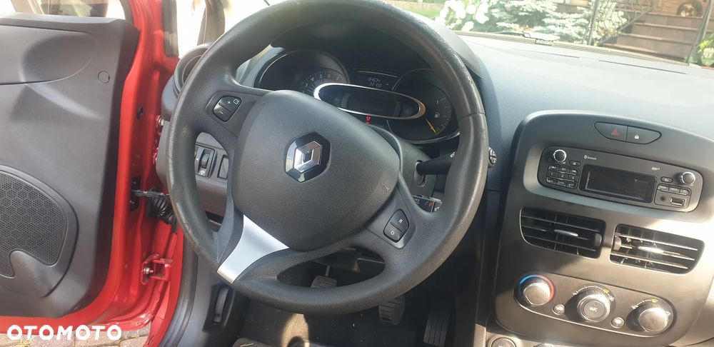 Renault Clio 1.2 16V 75 Business - 17