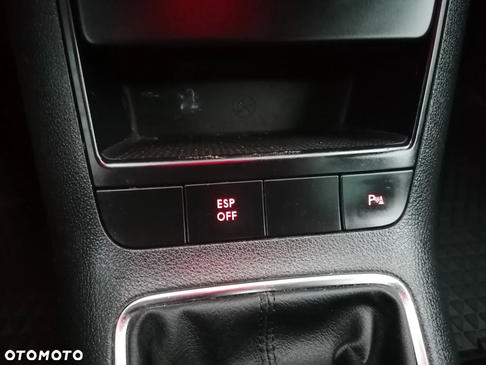 Volkswagen Golf Plus 2.0 TDI DPF Comfortline - 19