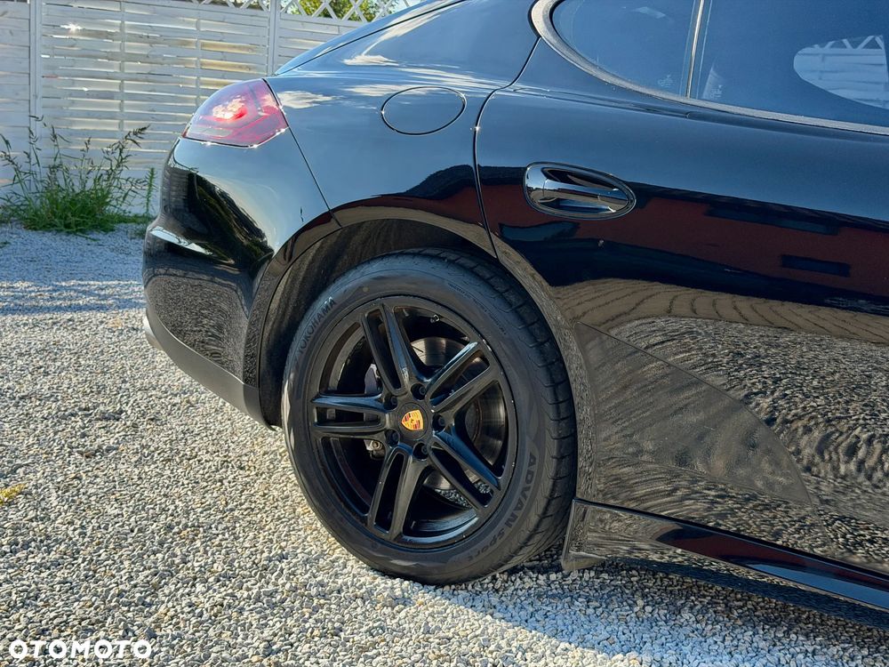 Porsche Panamera 4 PDK Edition - 30