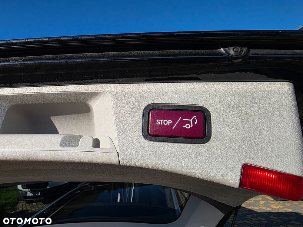 Mercedes-Benz Klasa E 300 BlueTEC 7G-TRONIC Avantgarde - 22