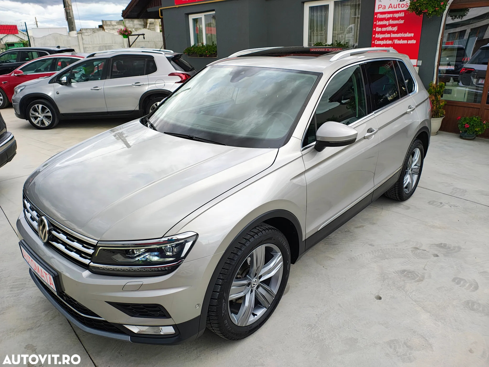 Volkswagen Tiguan 2.0 TDI SCR 4MOTION (BlueMotion Techn.) DSG Highline - 9
