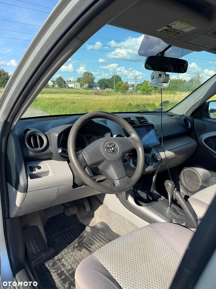 Toyota RAV4 2.4 VVT-i Sport - 13