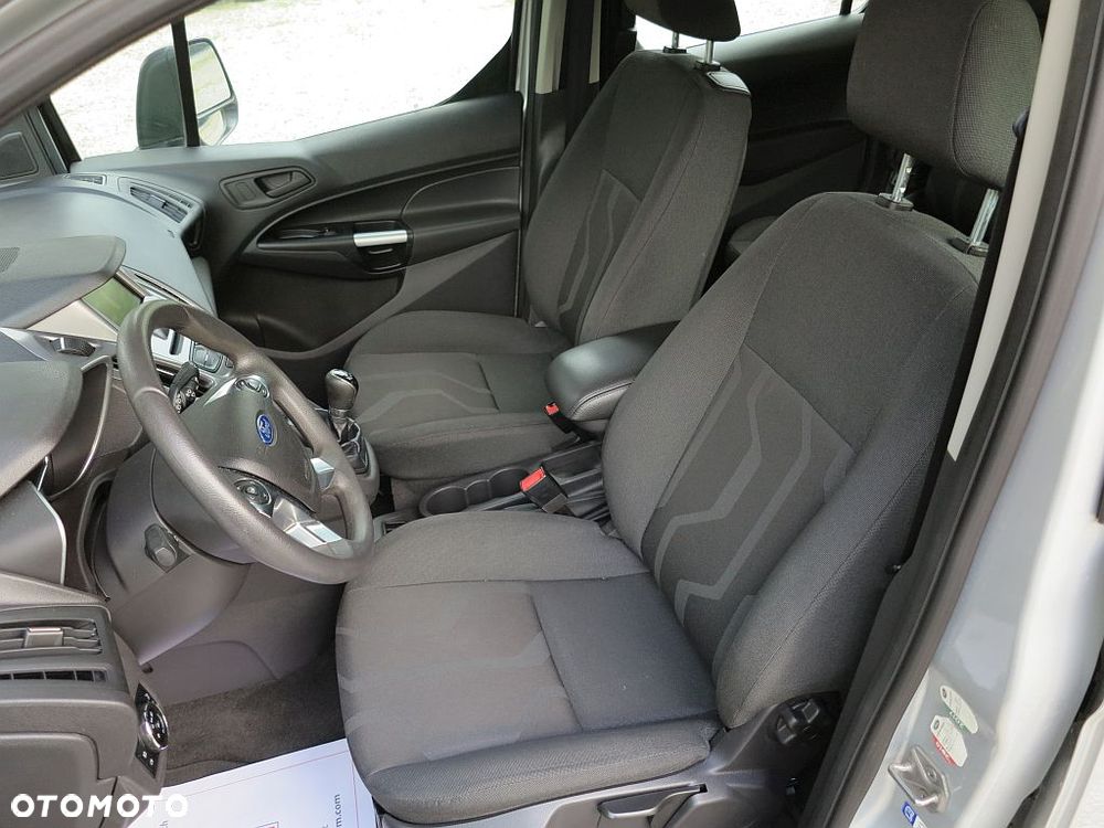 Ford Tourneo Connect - 12