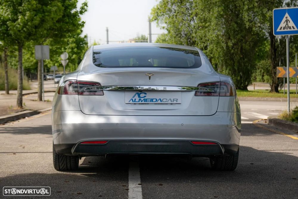 Tesla Model S 70D AWD - 34