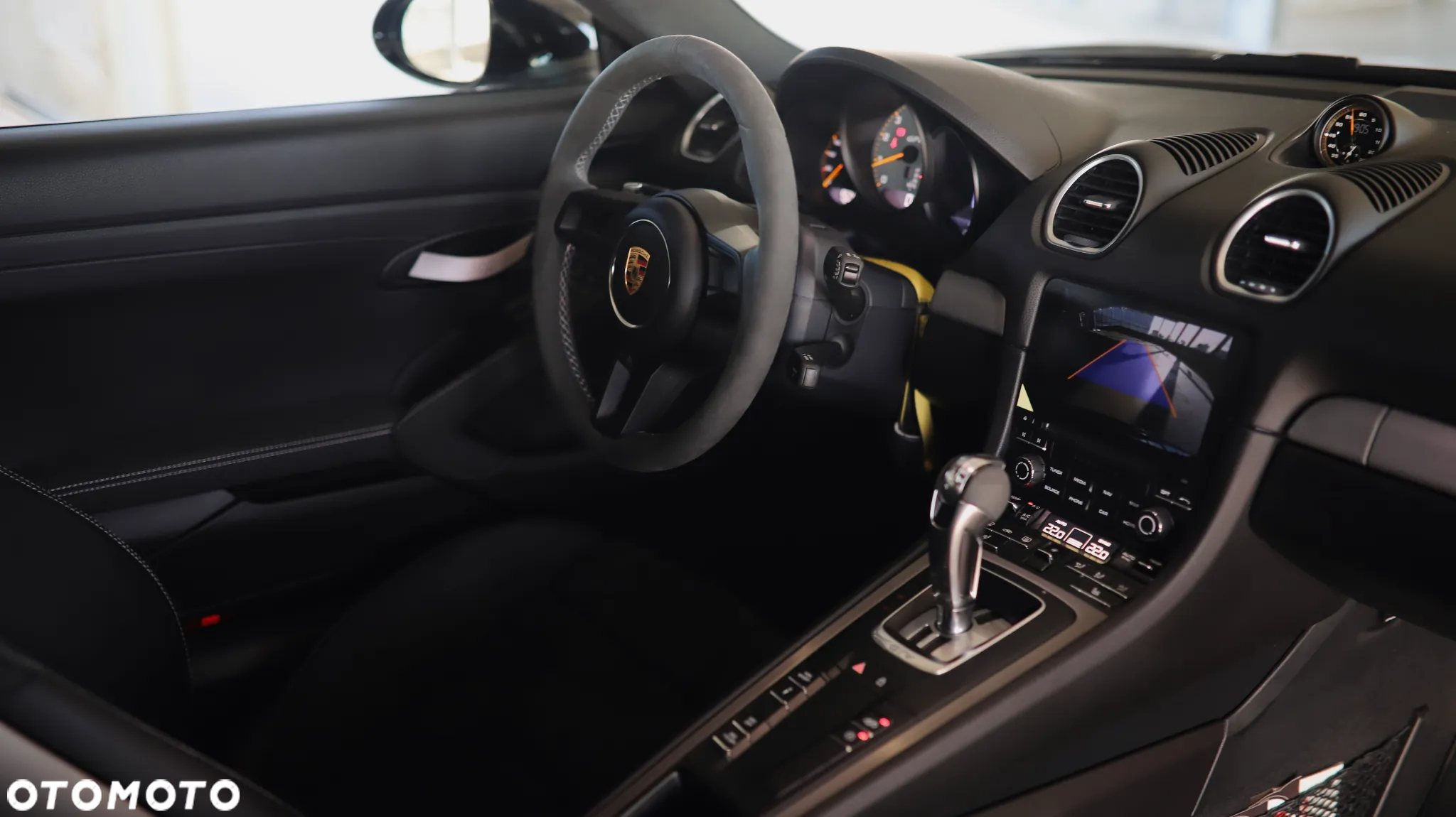 Porsche 718 Cayman GPF GT4 PDK - 16