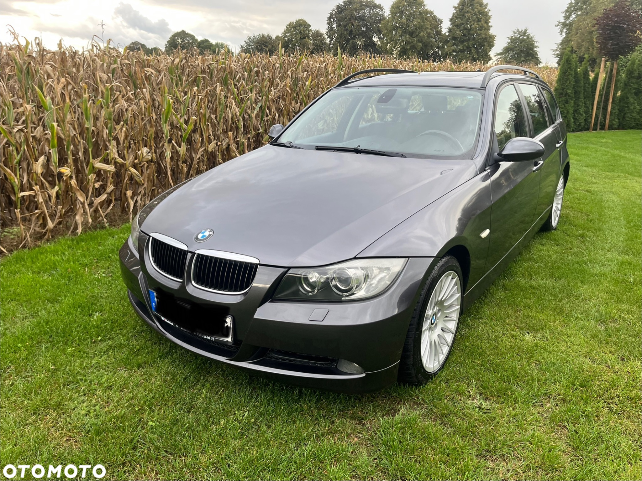 BMW Seria 3 318d DPF Touring - 2