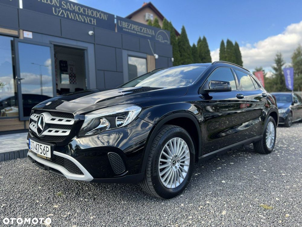 Mercedes-Benz GLA 180 7G-DCT - 6