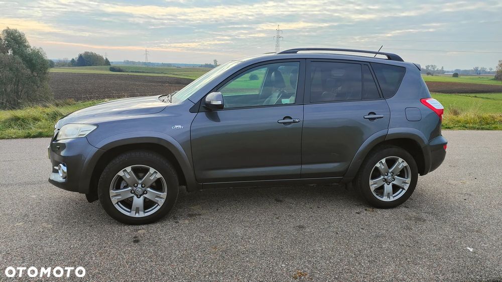 Toyota RAV4 2.2 D-CAT Premium - 3