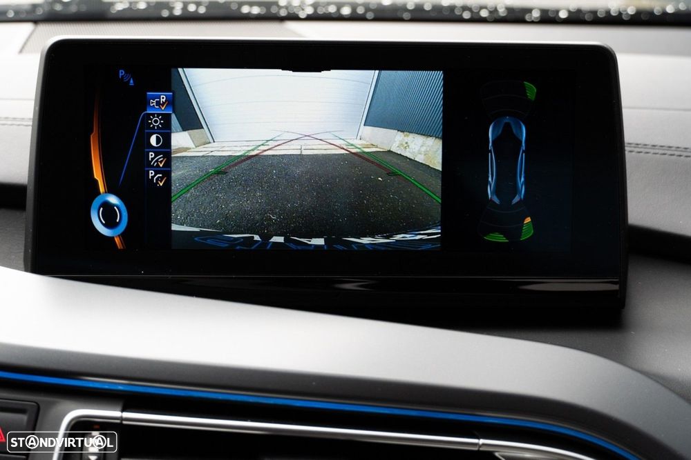 BMW i8 Standard - 38