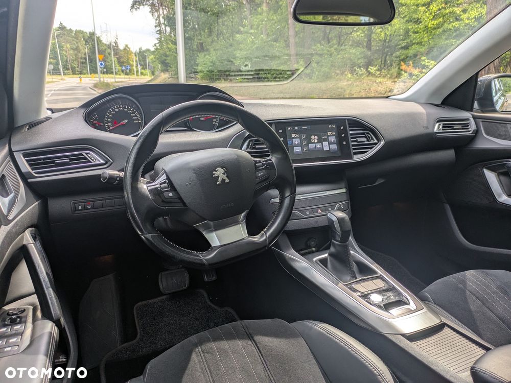 Peugeot 308 BlueHDi FAP 150 Stop&Start Automatik Allure - 15