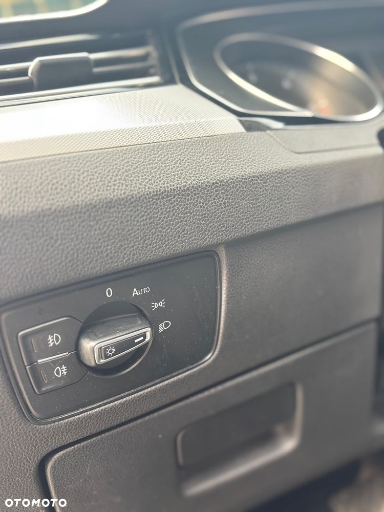 Volkswagen Passat 2.0 TDI BMT Comfortline DSG - 16