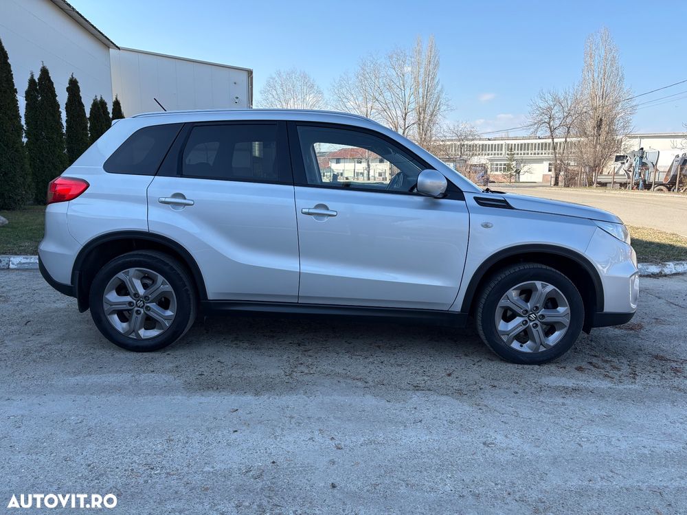 Suzuki Vitara 1.6 DDIS 4X4 Spirit - 4