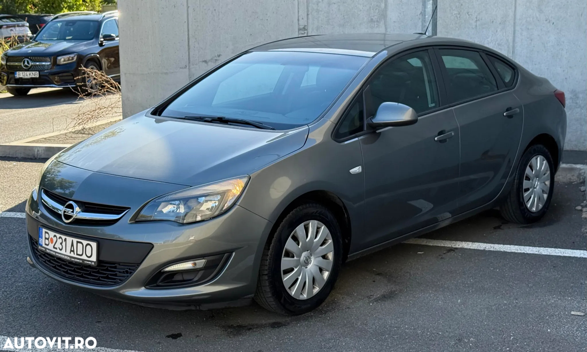 Opel Astra 1.6 TWINPORT ECOTEC Enjoy Aut. - 2