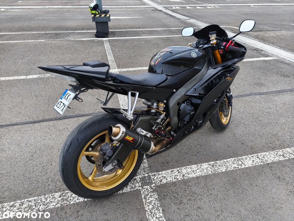 Yamaha R6 - 4