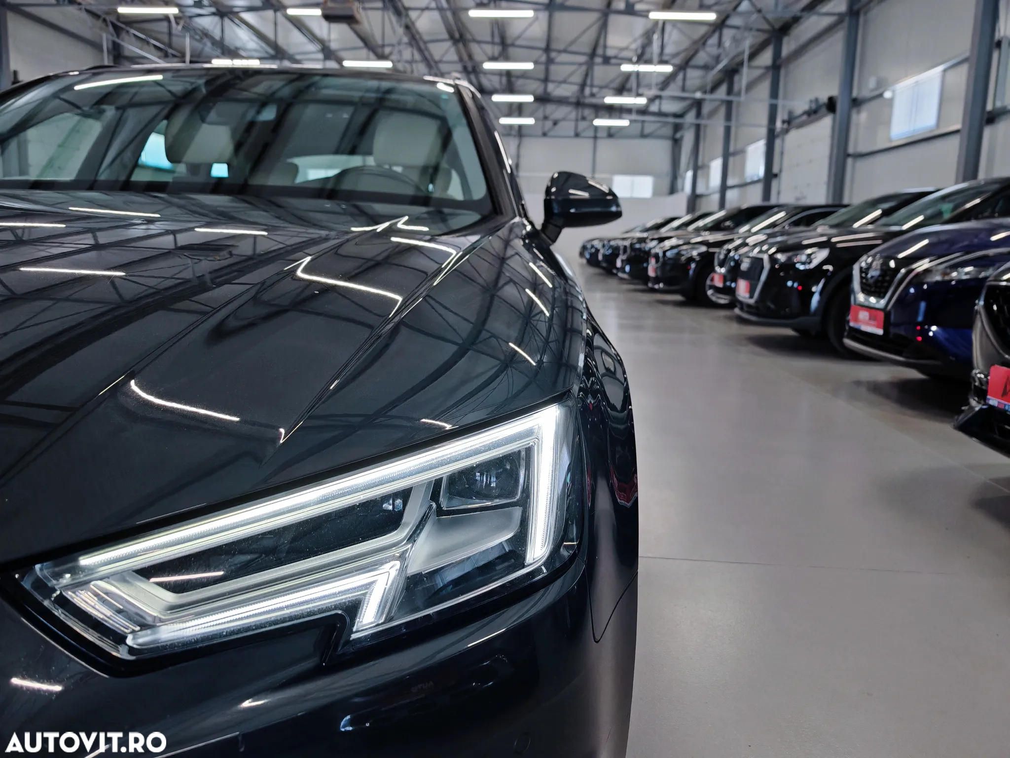 Audi A4 Avant 30 TDI S tronic - 23