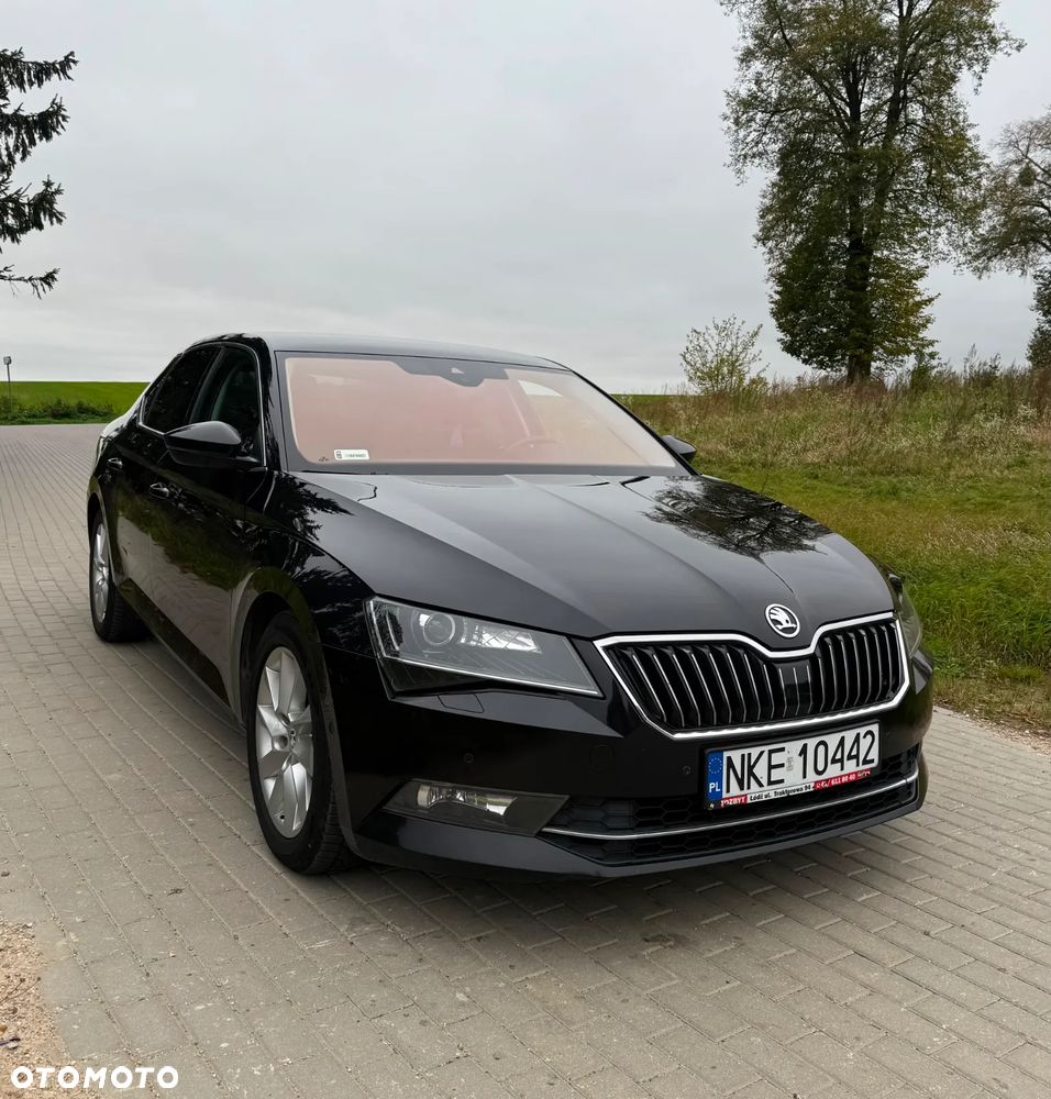Skoda Superb 2.0 TDI Sportline DSG - 2