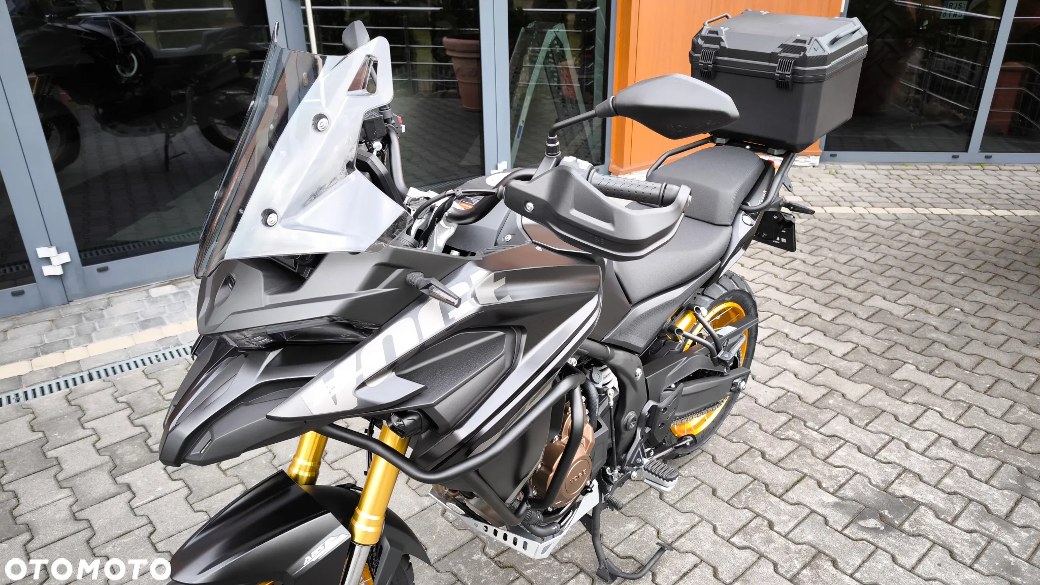 VOGE 625DSX - 13